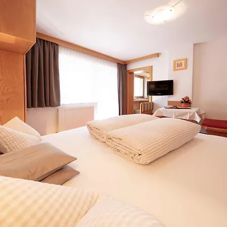 Pensjonat Haus Sonnwend 3*